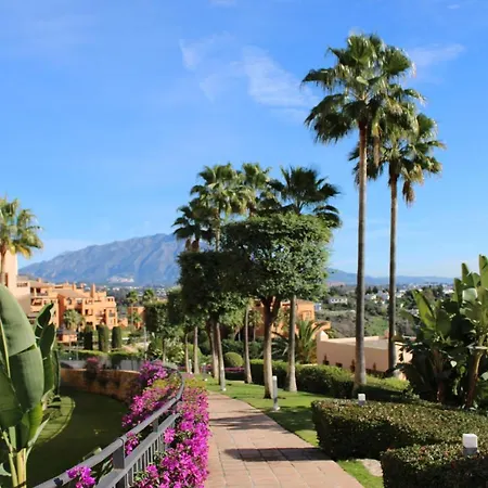 Apartment Atico Con Vista Al Mar Y Cerca Campos De Golf Estepona