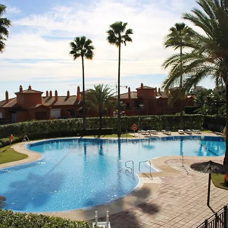 Apartment Atico Con Vista Al Mar Y Cerca Campos De Golf Estepona
