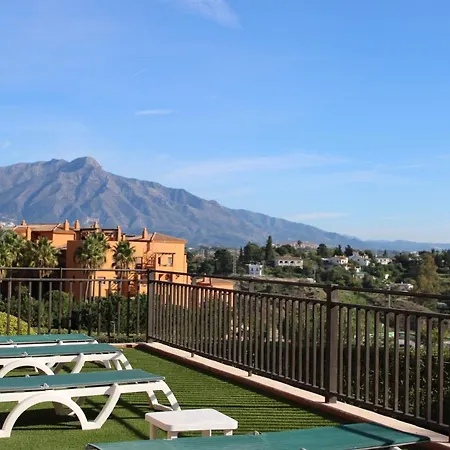 Atico Con Vista Al Mar Y Cerca Campos De Golf Apartment Estepona