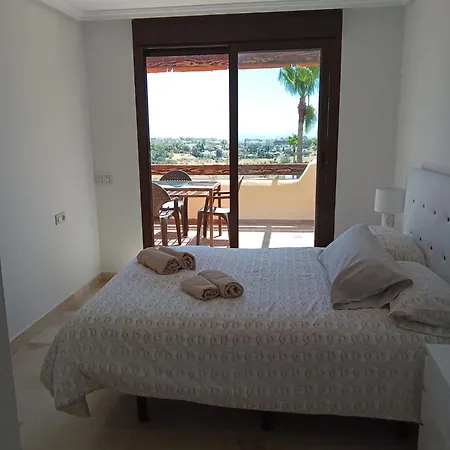 Apartment Atico Con Vista Al Mar Y Cerca Campos De Golf Estepona