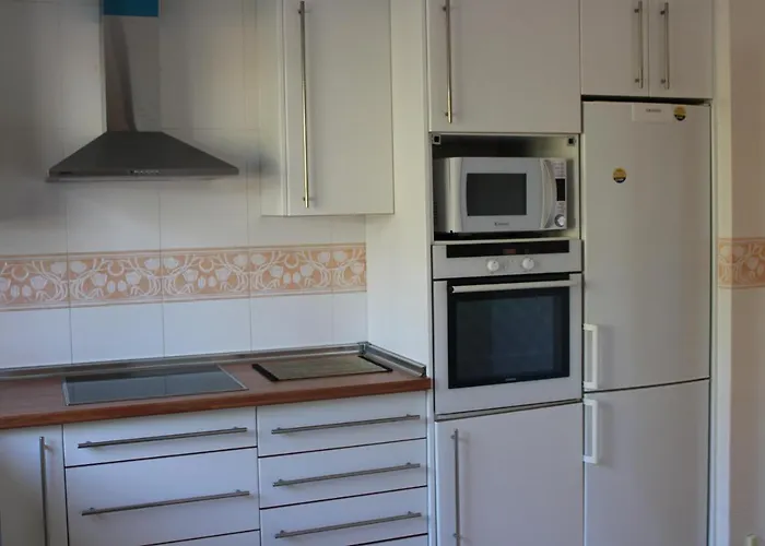 Atico Con Vista Al Mar Y Cerca Campos De Golf Daire Estepona