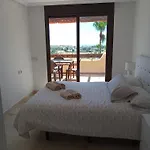 Apartment Atico Con Vista Al Mar Y Cerca Campos De Golf Estepona