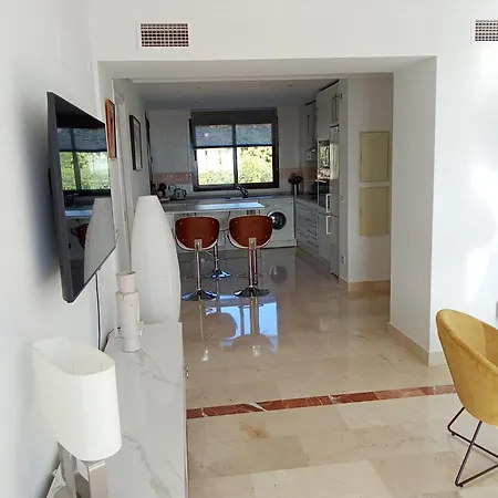 Apartamento ático Con Vista Al Mar Y Cerca Campos De Golf Estepona