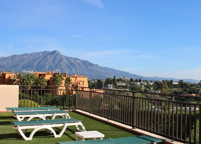 Atico Con Vista Al Mar Y Cerca Campos De Golf Lejlighed Estepona