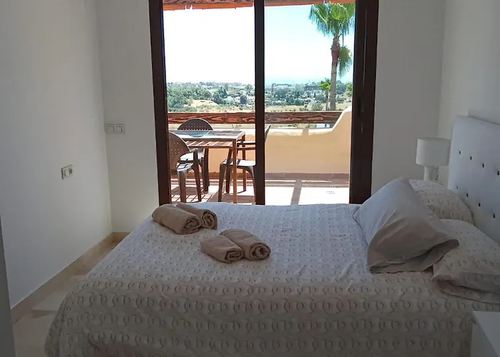 Lejlighed Atico Con Vista Al Mar Y Cerca Campos De Golf Estepona