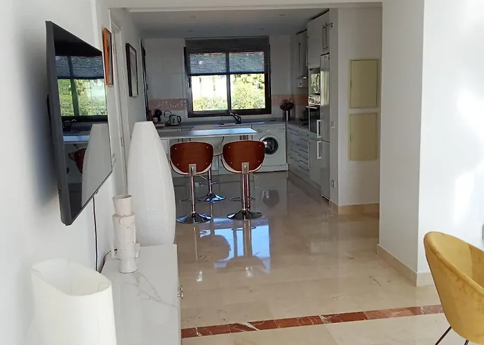 Lejlighed Atico Con Vista Al Mar Y Cerca Campos De Golf Estepona