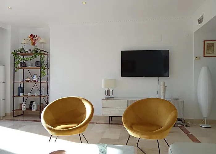 Lejlighed Atico Con Vista Al Mar Y Cerca Campos De Golf Estepona